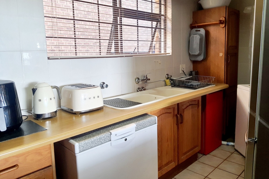 3 Bedroom Property for Sale in Mossel Bay Central Western Cape